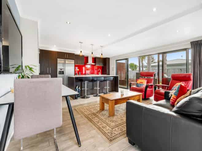4 Wakelin Road, Beachlands