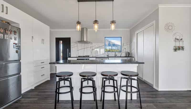 83 Peters Road, Kaimiro
