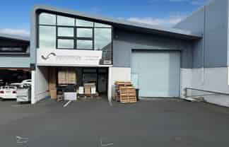 Functional Mt Wellington Industrial Unit | 250 m2