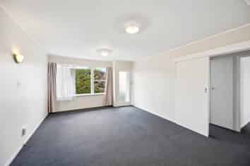 2/1058 Great North Road, Point Chevalier