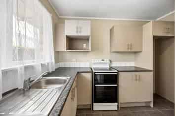 2/1058 Great North Road, Point Chevalier