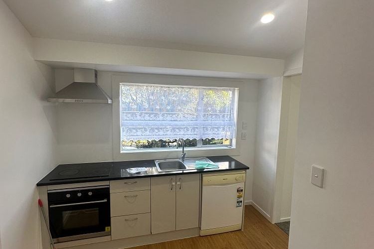FOR RENT:  Renovated 3 Bed in Goodwood Heights – pohled 4