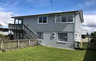 B/3 Cobham Place, Tikipunga