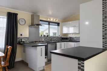 20A Whitworth Road, Utuhina