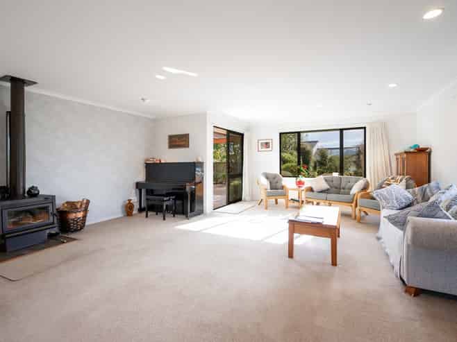 6 James Cross Place, Mapua