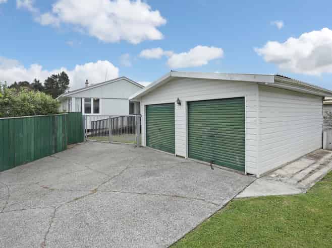 22 Barton Street, Marton