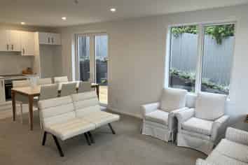 45A The Drive, Tawa