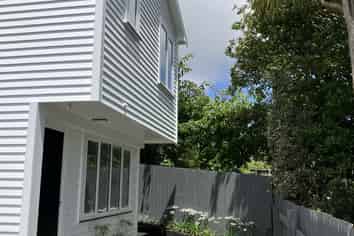 45A The Drive, Tawa