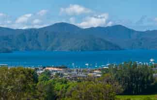 10 Raukura Rise, Picton