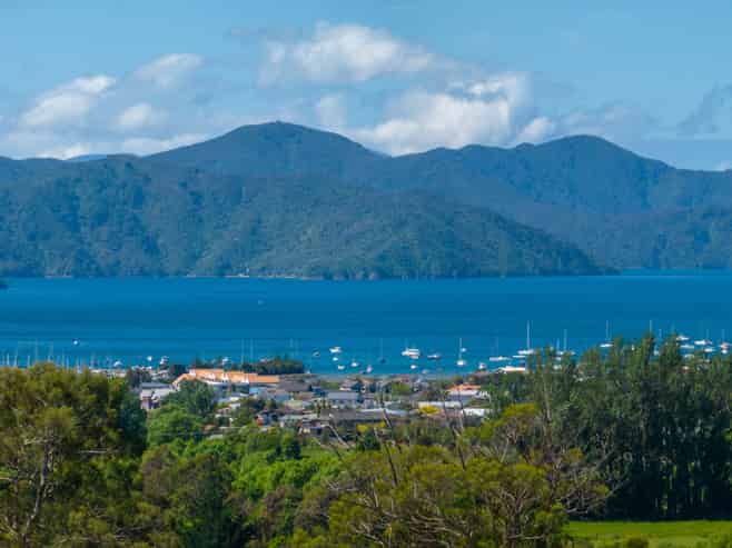 10 Raukura Rise, Picton