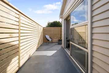 1/66 Coronation Road, Hillcrest