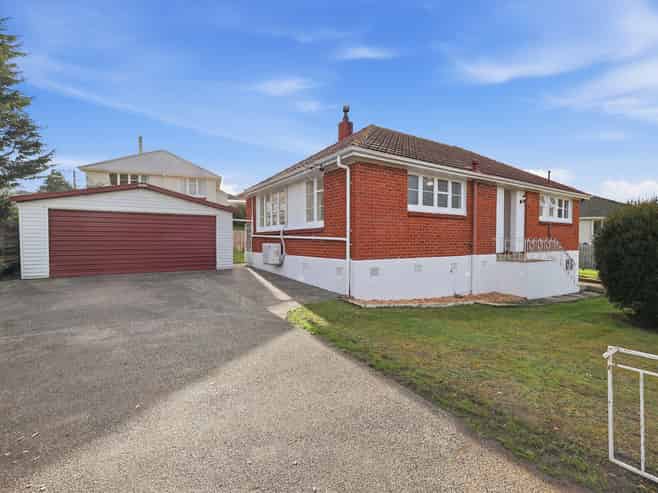 1 Forrester Avenue, Liberton