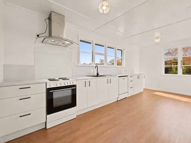 1 Forrester Avenue, Liberton