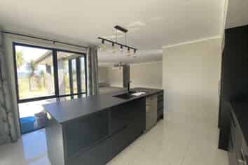 1 Pukepuke Place, Kotata Heights, Morningside