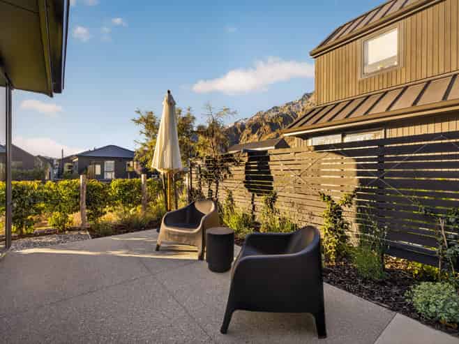 4 Chapman Way, Jacks Point