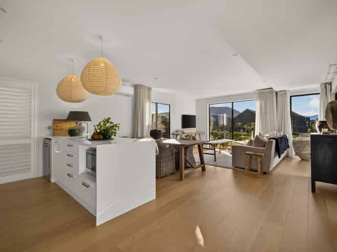 4 Chapman Way, Jacks Point