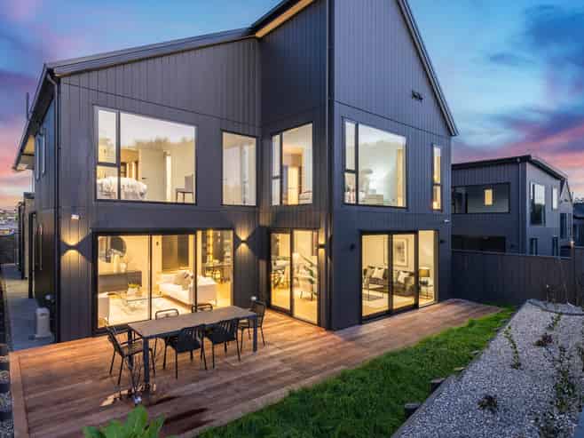 15 Humenga Place, Long Bay