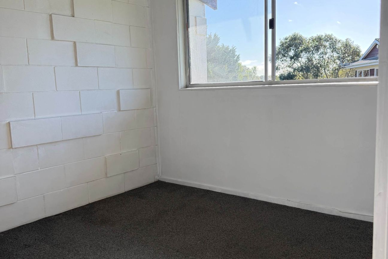 Recently Refurbished 2 Bedroom Unit For Rent I... - Widok 5