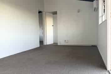 2/128 Farquhar Road, Glendene