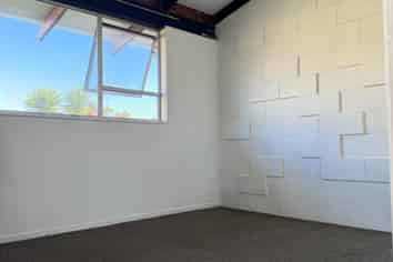 2/128 Farquhar Road, Glendene