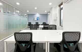 Office for businesses in HQ UrbanHub Wellington