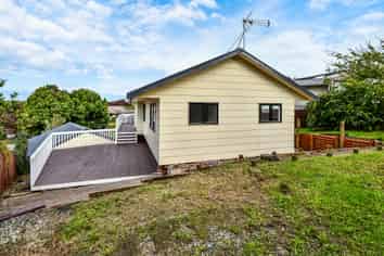 12 Flamingo Court, Goodwood Heights