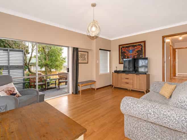 8 Einstein Street, Outer Kaiti