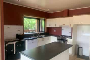 12 Bastin Terrace, Wakefield
