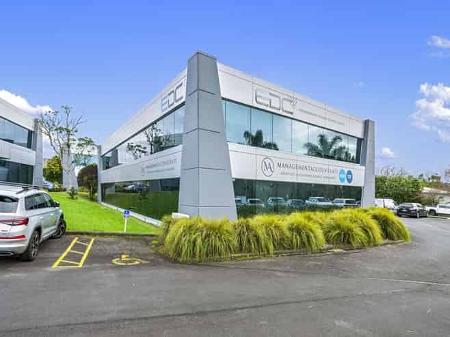 Position, profile and proven income on Bush Road