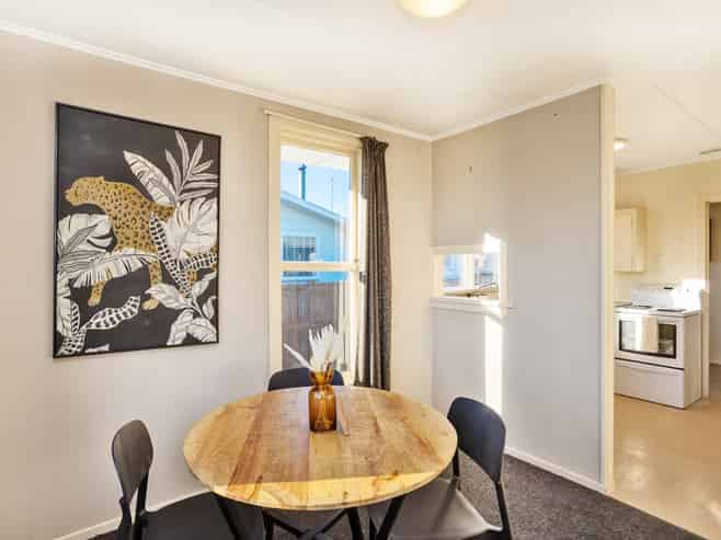 16 Lauder Place, Heidelberg