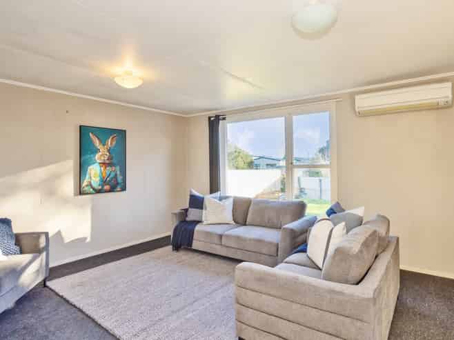 16 Lauder Place, Heidelberg