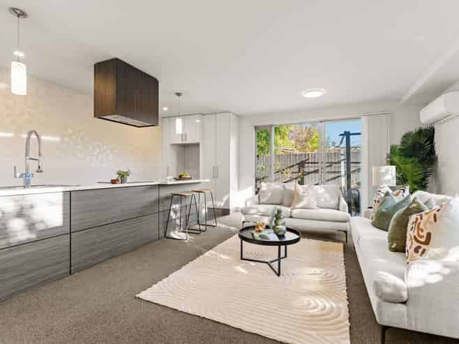 5/670 Ferry Road, WOOLSTON