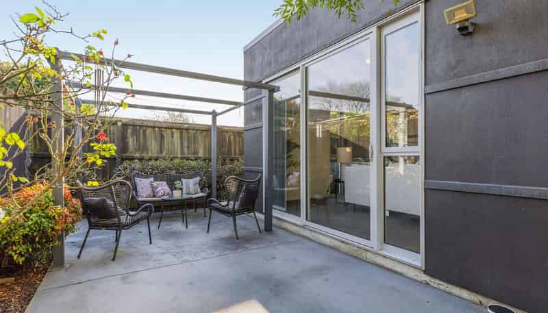 5/670 Ferry Road, WOOLSTON