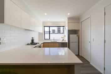 14/182 London Street, Hamilton Central