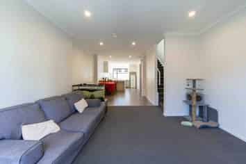 14/182 London Street, Hamilton Central