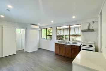 96B Arran Road, Browns Bay