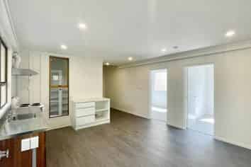 96B Arran Road, Browns Bay