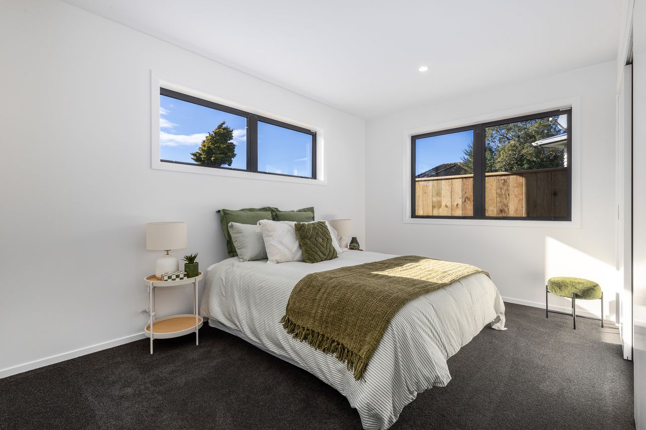 Brand New, Horowhenua College Zoned - Bild 6