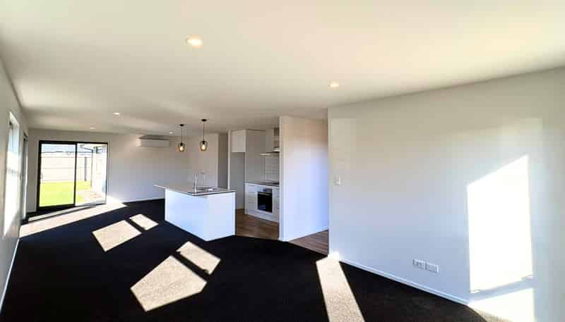 24 Halpin Drive, Lincoln