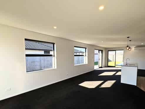 24 Halpin Drive, Lincoln