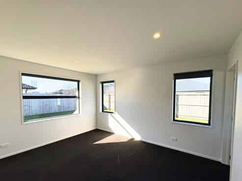 24 Halpin Drive, Lincoln