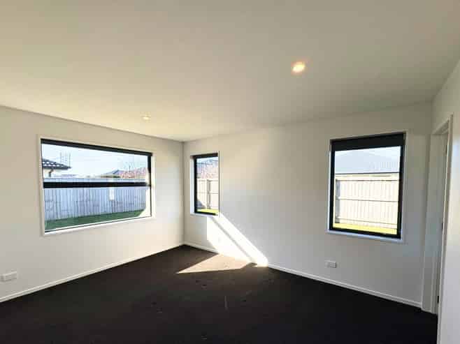 24 Halpin Drive, Lincoln