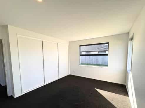 24 Halpin Drive, Lincoln
