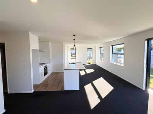 24 Halpin Drive, Lincoln