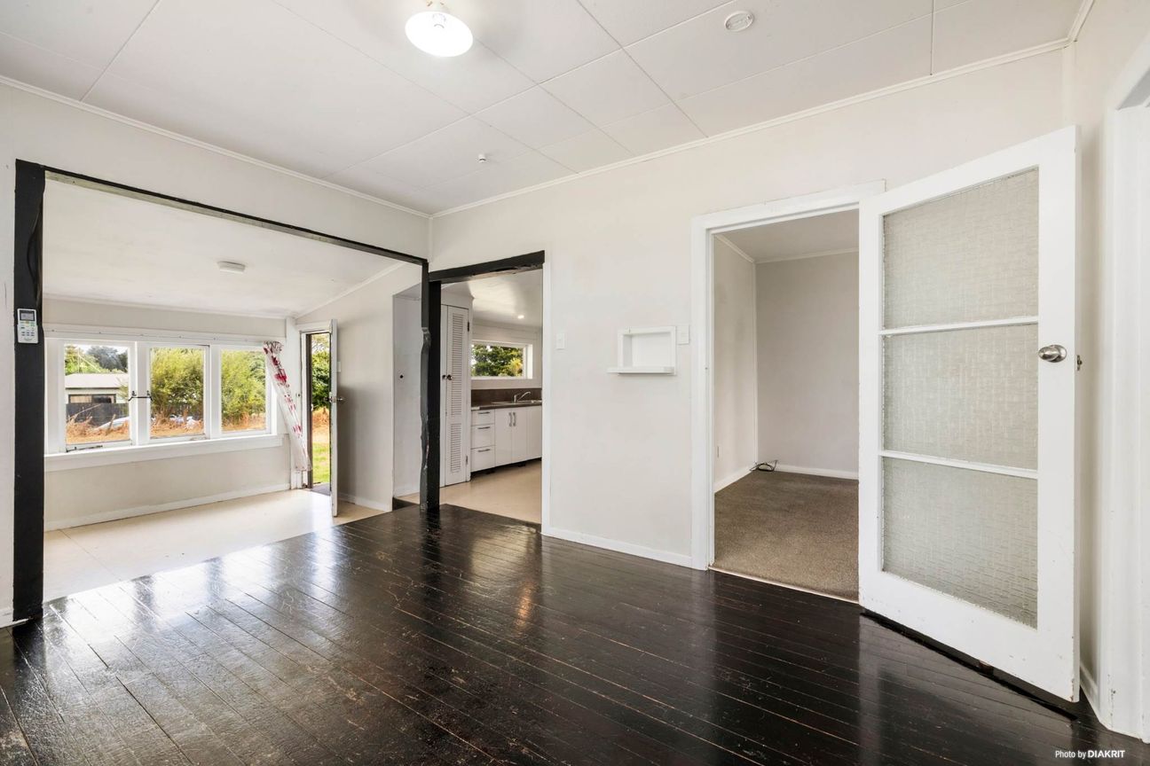Simple Living in a Character-Filled Home - Vista 5
