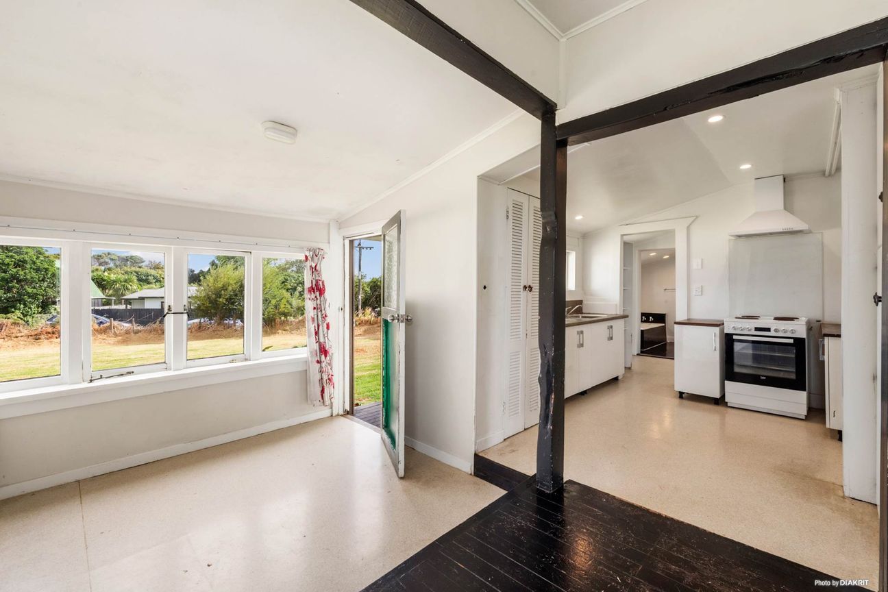 Simple Living in a Character-Filled Home - Vista 4