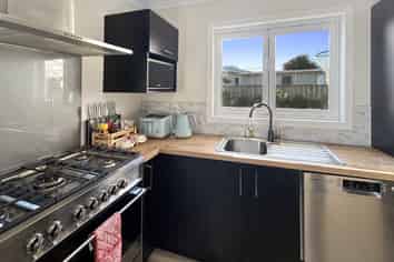 25 Old Coach Road South, Otaki Beach