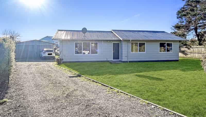 25 Old Coach Road South, Otaki Beach