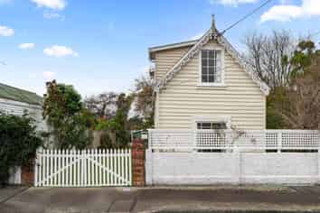 7 Wallace Street, Featherston