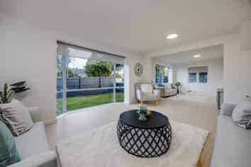 23 Clark Road, Pahurehure